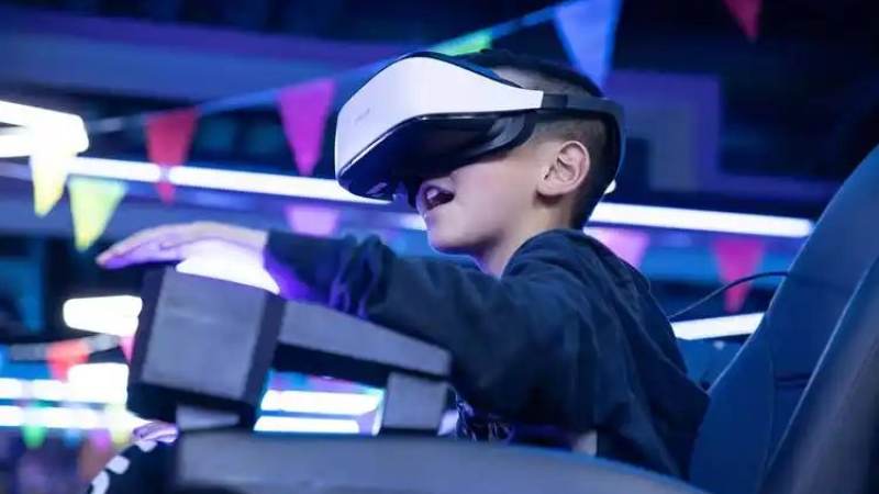 VR体验馆大空间自由行走方案情报:从定位追踪到场地布局的完整拆解